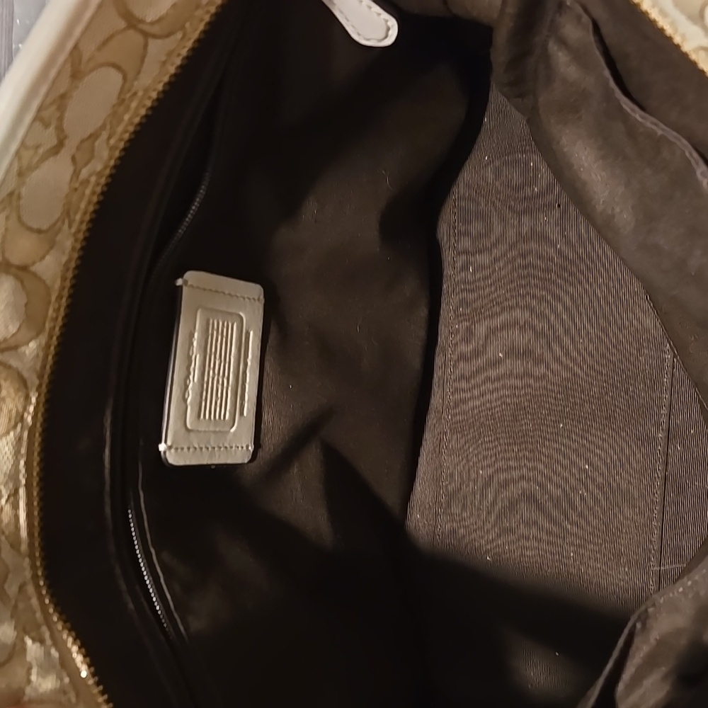 Coach F58282 Outline Signature Zip Top Cream Tote Bag - Picture 9 of 13